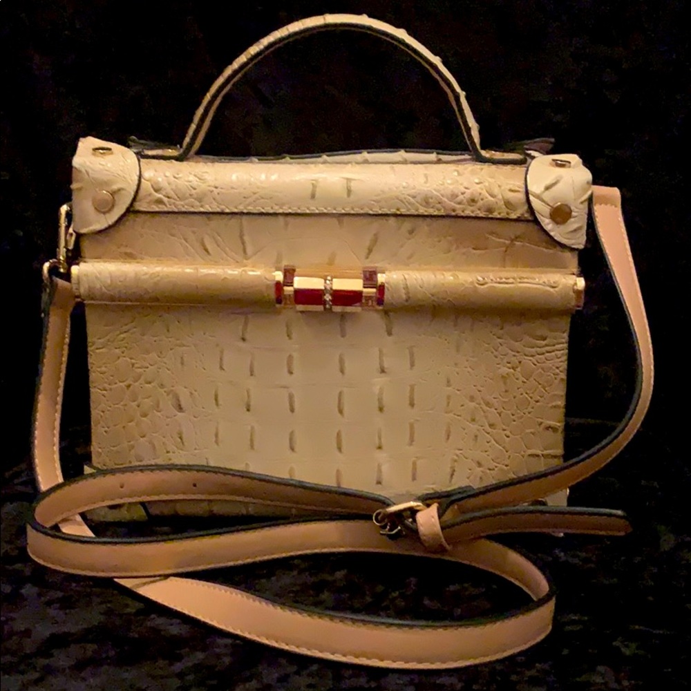 Handbag - Picture 2 of 4